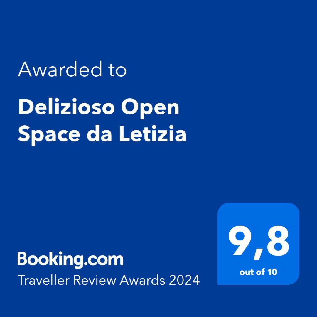 Delizioso Open Space Da Letizia Pomezia Extérieur photo